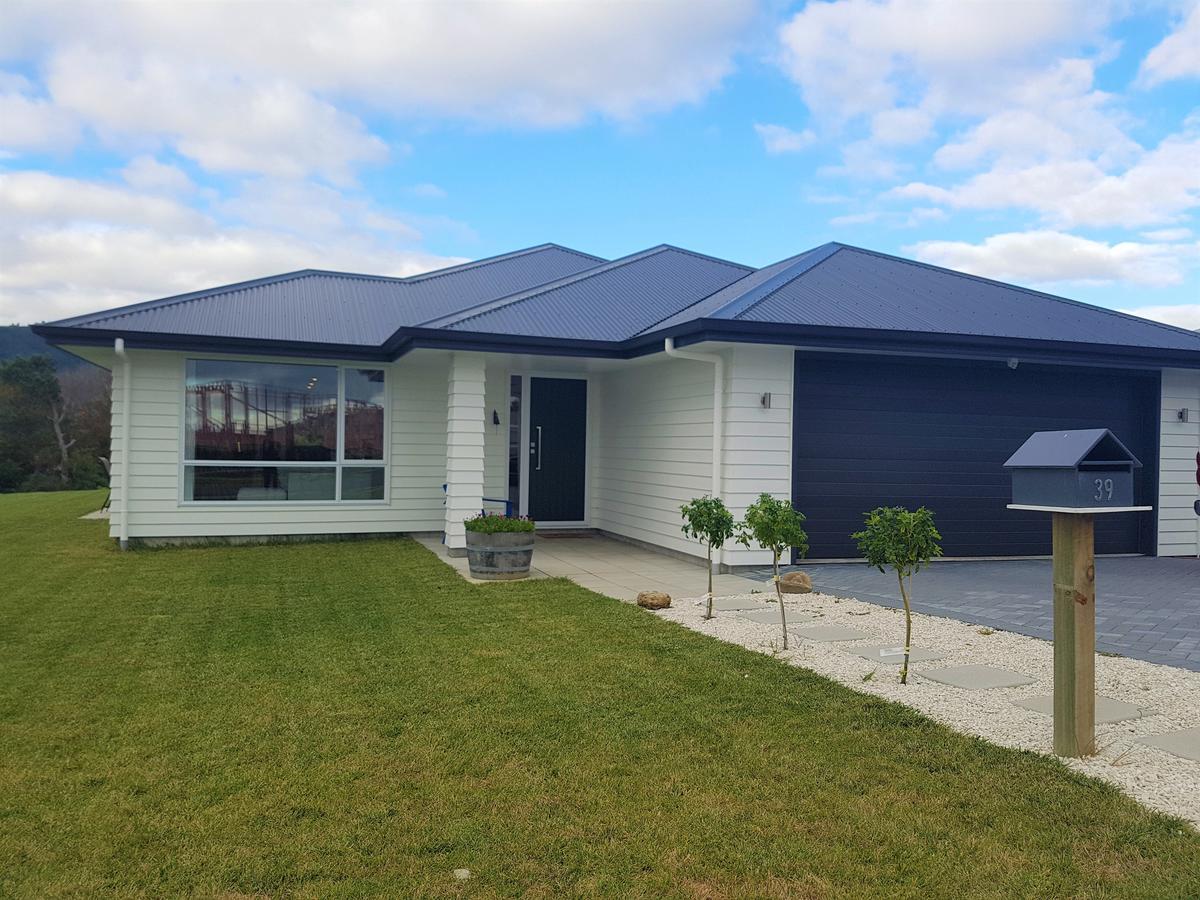 Villa House In The Heights à Lac Lac Taupo Extérieur photo
